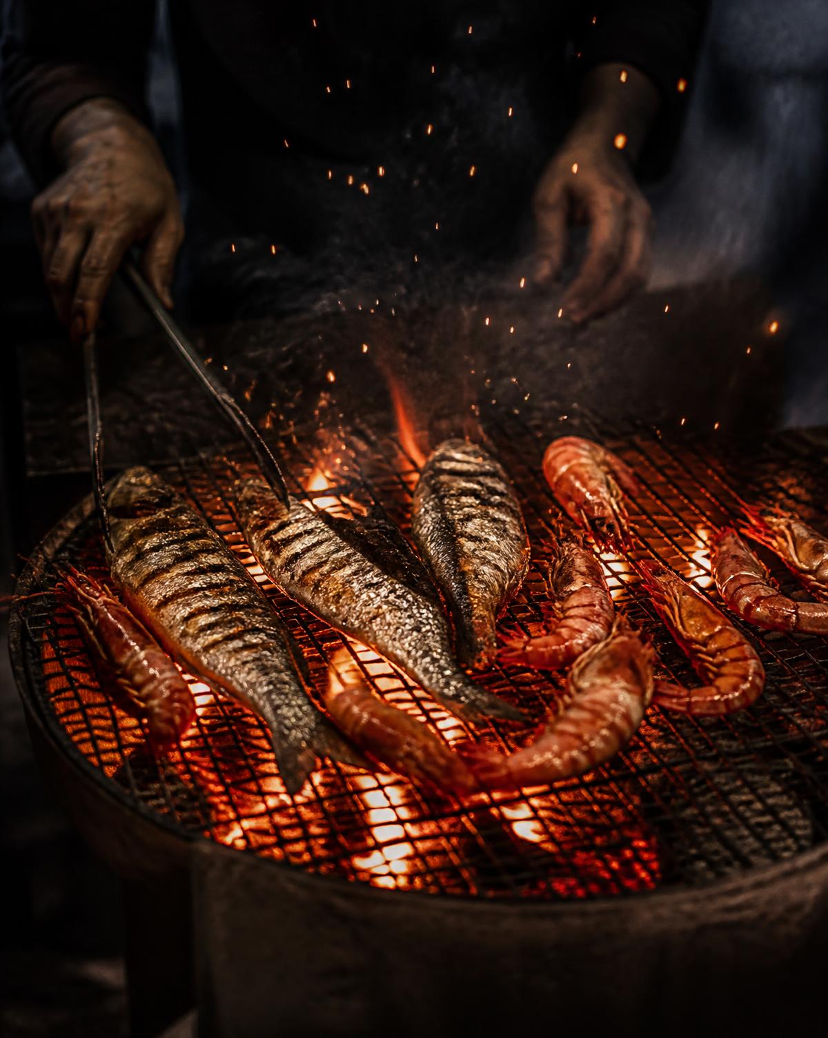 Brasa d'alzina encesa amb caliu viu